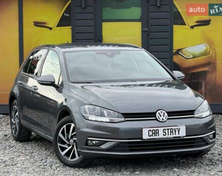 Серый Фольксваген Гольф, объемом двигателя 1.6 л и пробегом 234 тыс. км за 15900 $, фото 11 на Automoto.ua