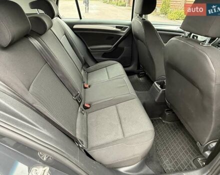 Серый Фольксваген Гольф, объемом двигателя 1 л и пробегом 230 тыс. км за 11300 $, фото 39 на Automoto.ua