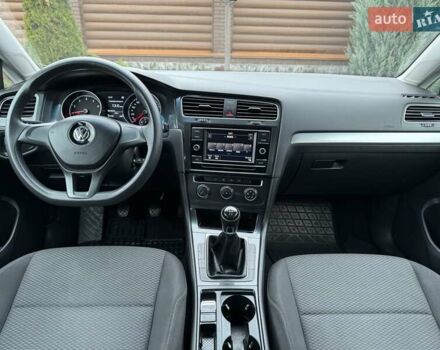 Серый Фольксваген Гольф, объемом двигателя 1 л и пробегом 230 тыс. км за 11300 $, фото 48 на Automoto.ua