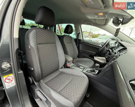 Серый Фольксваген Гольф, объемом двигателя 1.6 л и пробегом 234 тыс. км за 15900 $, фото 36 на Automoto.ua