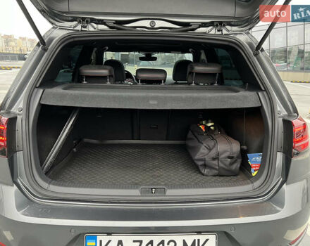 Серый Фольксваген Гольф, объемом двигателя 1.98 л и пробегом 84 тыс. км за 27000 $, фото 19 на Automoto.ua