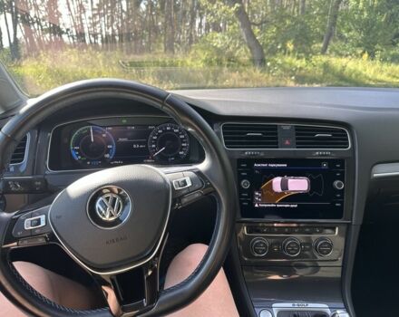 Серый Фольксваген Гольф, объемом двигателя 0 л и пробегом 119 тыс. км за 13500 $, фото 3 на Automoto.ua