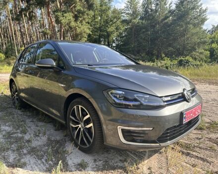 Серый Фольксваген Гольф, объемом двигателя 0 л и пробегом 119 тыс. км за 13500 $, фото 1 на Automoto.ua