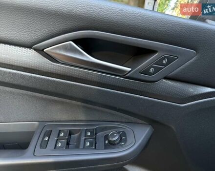 Серый Фольксваген Гольф, объемом двигателя 2 л и пробегом 32 тыс. км за 33000 $, фото 37 на Automoto.ua