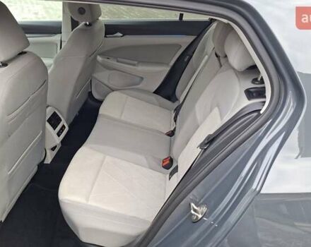 Серый Фольксваген Гольф, объемом двигателя 2 л и пробегом 146 тыс. км за 23333 $, фото 39 на Automoto.ua