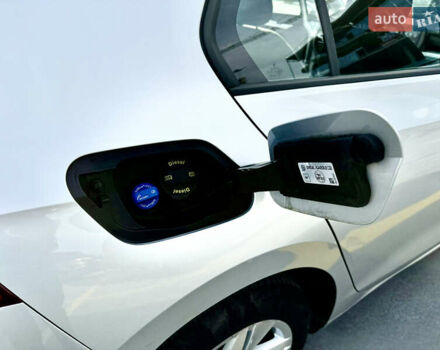 Сірий Фольксваген Гольф, об'ємом двигуна 1.97 л та пробігом 131 тис. км за 20999 $, фото 64 на Automoto.ua