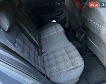 Серый Фольксваген Гольф, объемом двигателя 2 л и пробегом 32 тыс. км за 33000 $, фото 32 на Automoto.ua