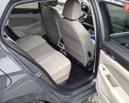 Серый Фольксваген Гольф, объемом двигателя 2 л и пробегом 146 тыс. км за 23333 $, фото 40 на Automoto.ua