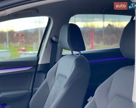 Серый Фольксваген Гольф, объемом двигателя 1.97 л и пробегом 46 тыс. км за 31000 $, фото 21 на Automoto.ua