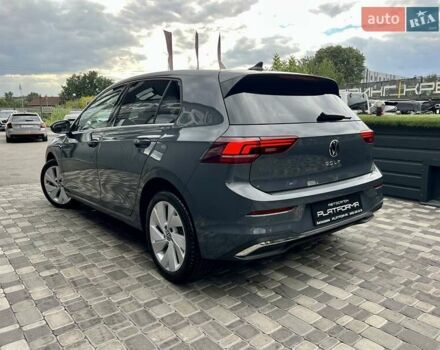 Серый Фольксваген Гольф, объемом двигателя 1.39 л и пробегом 7 тыс. км за 31900 $, фото 94 на Automoto.ua
