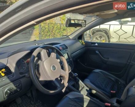 Серый Фольксваген Гольф, объемом двигателя 1.4 л и пробегом 155 тыс. км за 4650 $, фото 4 на Automoto.ua