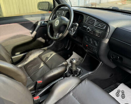 Серый Фольксваген Гольф, объемом двигателя 1.78 л и пробегом 200 тыс. км за 2600 $, фото 6 на Automoto.ua