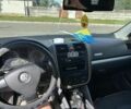 Серый Фольксваген Гольф, объемом двигателя 1.6 л и пробегом 300 тыс. км за 4350 $, фото 2 на Automoto.ua