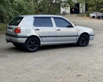 Серый Фольксваген Гольф, объемом двигателя 1.8 л и пробегом 350 тыс. км за 1499 $, фото 4 на Automoto.ua