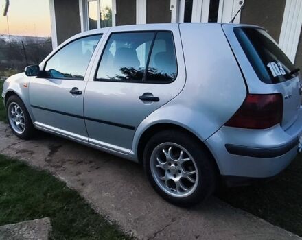 Серый Фольксваген Гольф, объемом двигателя 1.6 л и пробегом 260 тыс. км за 2100 $, фото 2 на Automoto.ua