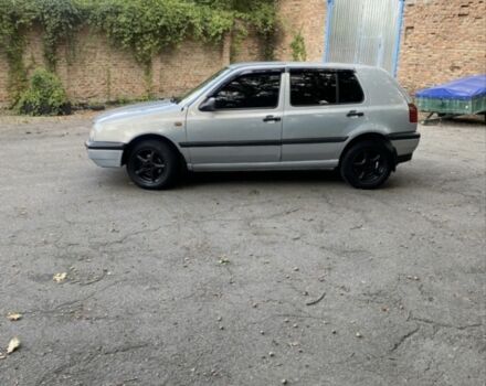 Серый Фольксваген Гольф, объемом двигателя 1.8 л и пробегом 350 тыс. км за 1499 $, фото 7 на Automoto.ua