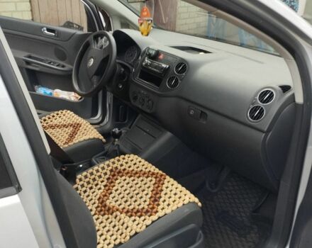 Сірий Фольксваген Гольф, об'ємом двигуна 1.6 л та пробігом 247 тис. км за 5700 $, фото 2 на Automoto.ua