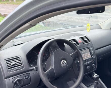 Серый Фольксваген Гольф, объемом двигателя 1.6 л и пробегом 326 тыс. км за 3999 $, фото 7 на Automoto.ua