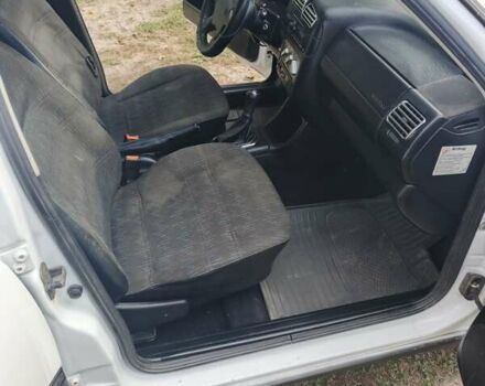 Серый Фольксваген Гольф, объемом двигателя 1.8 л и пробегом 217 тыс. км за 3300 $, фото 11 на Automoto.ua