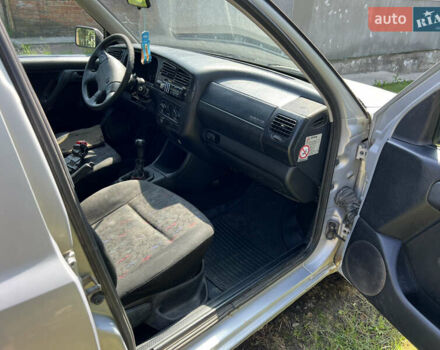 Фольксваген Гольф 1995 в Хмельницком на Automoto.ua Серый Фольксваген Гольф, объемом двигателя 1.98 л и пробегом 250 тыс. км за 2000 $, фото 12 на Automoto.ua