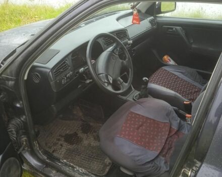 Серый Фольксваген Гольф, объемом двигателя 0 л и пробегом 300 тыс. км за 1300 $, фото 4 на Automoto.ua