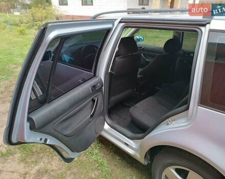 Серый Фольксваген Гольф, объемом двигателя 1.6 л и пробегом 260 тыс. км за 4353 $, фото 3 на Automoto.ua