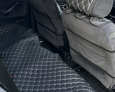 Серый Фольксваген Гольф, объемом двигателя 1.6 л и пробегом 261 тыс. км за 4100 $, фото 16 на Automoto.ua