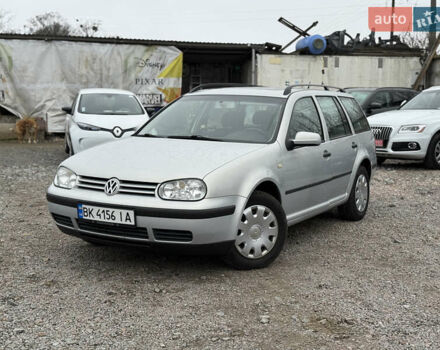 Серый Фольксваген Гольф, объемом двигателя 1.6 л и пробегом 236 тыс. км за 3750 $, фото 1 на Automoto.ua