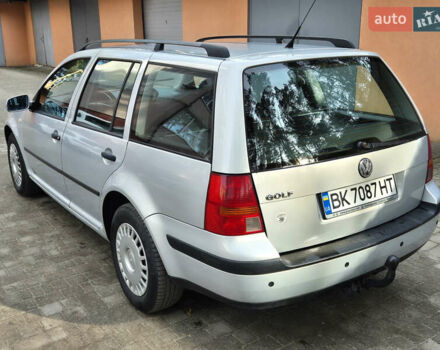 Серый Фольксваген Гольф, объемом двигателя 1.6 л и пробегом 370 тыс. км за 3950 $, фото 3 на Automoto.ua