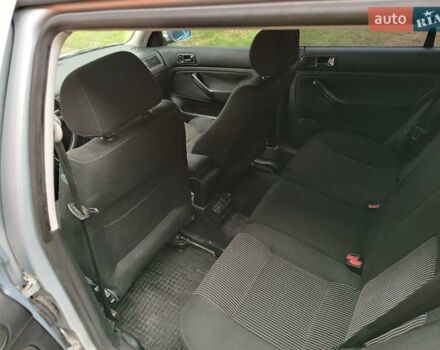 Серый Фольксваген Гольф, объемом двигателя 1.6 л и пробегом 260 тыс. км за 4353 $, фото 14 на Automoto.ua