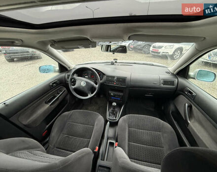 Серый Фольксваген Гольф, объемом двигателя 1.6 л и пробегом 236 тыс. км за 3750 $, фото 26 на Automoto.ua