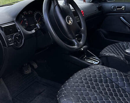 Серый Фольксваген Гольф, объемом двигателя 1.6 л и пробегом 261 тыс. км за 4100 $, фото 21 на Automoto.ua