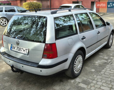 Серый Фольксваген Гольф, объемом двигателя 1.6 л и пробегом 370 тыс. км за 3950 $, фото 4 на Automoto.ua