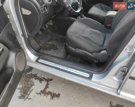 Серый Фольксваген Гольф, объемом двигателя 1.9 л и пробегом 503 тыс. км за 3750 $, фото 12 на Automoto.ua