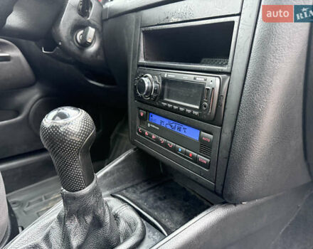 Серый Фольксваген Гольф, объемом двигателя 1.6 л и пробегом 236 тыс. км за 3750 $, фото 19 на Automoto.ua