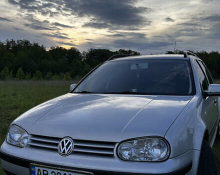 Серый Фольксваген Гольф, объемом двигателя 1.6 л и пробегом 261 тыс. км за 4100 $, фото 1 на Automoto.ua