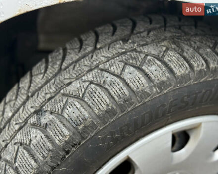 Серый Фольксваген Гольф, объемом двигателя 1.6 л и пробегом 236 тыс. км за 3750 $, фото 13 на Automoto.ua