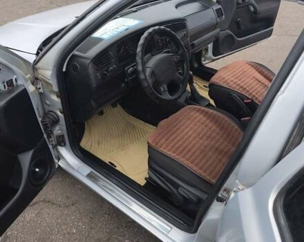 Серый Фольксваген Гольф, объемом двигателя 1.9 л и пробегом 211 тыс. км за 2500 $, фото 8 на Automoto.ua