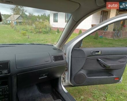 Серый Фольксваген Гольф, объемом двигателя 1.6 л и пробегом 260 тыс. км за 4353 $, фото 9 на Automoto.ua