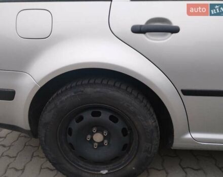 Серый Фольксваген Гольф, объемом двигателя 1.6 л и пробегом 260 тыс. км за 3950 $, фото 5 на Automoto.ua