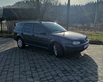 Серый Фольксваген Гольф, объемом двигателя 1.6 л и пробегом 300 тыс. км за 2999 $, фото 1 на Automoto.ua