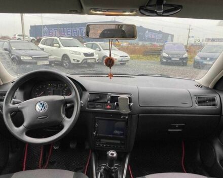 Серый Фольксваген Гольф, объемом двигателя 1.6 л и пробегом 267 тыс. км за 3890 $, фото 18 на Automoto.ua