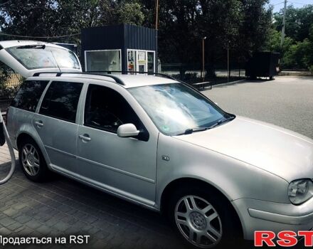 Сірий Фольксваген Гольф, об'ємом двигуна 2 л та пробігом 328 тис. км за 4800 $, фото 4 на Automoto.ua