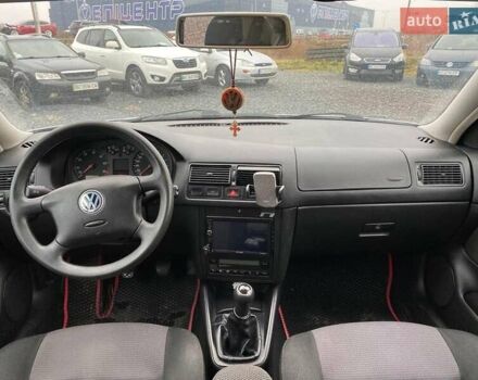 Серый Фольксваген Гольф, объемом двигателя 1.6 л и пробегом 267 тыс. км за 3890 $, фото 15 на Automoto.ua