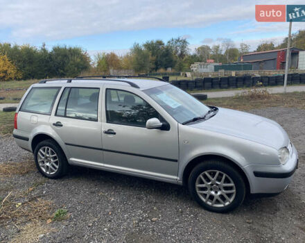 Серый Фольксваген Гольф, объемом двигателя 1.6 л и пробегом 290 тыс. км за 3600 $, фото 1 на Automoto.ua