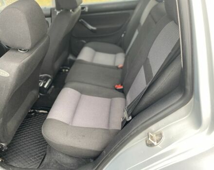 Фольксваген Гольф 2000 в Полтаве на Automoto.ua Серый Фольксваген Гольф, объемом двигателя 1.6 л и пробегом 290 тыс. км за 3600 $, фото 7 на Automoto.ua