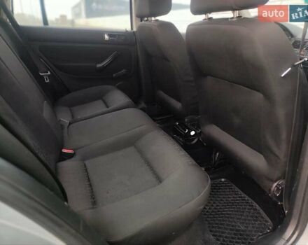 Серый Фольксваген Гольф, объемом двигателя 1.39 л и пробегом 308 тыс. км за 3200 $, фото 31 на Automoto.ua