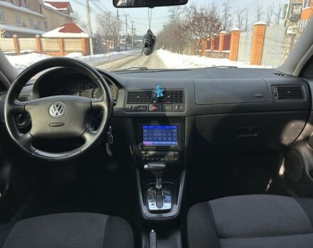 Серый Фольксваген Гольф, объемом двигателя 2 л и пробегом 299 тыс. км за 4000 $, фото 6 на Automoto.ua