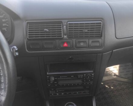 Серый Фольксваген Гольф, объемом двигателя 1.6 л и пробегом 172 тыс. км за 4304 $, фото 19 на Automoto.ua