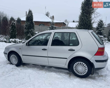 Серый Фольксваген Гольф, объемом двигателя 1.39 л и пробегом 202 тыс. км за 3950 $, фото 2 на Automoto.ua